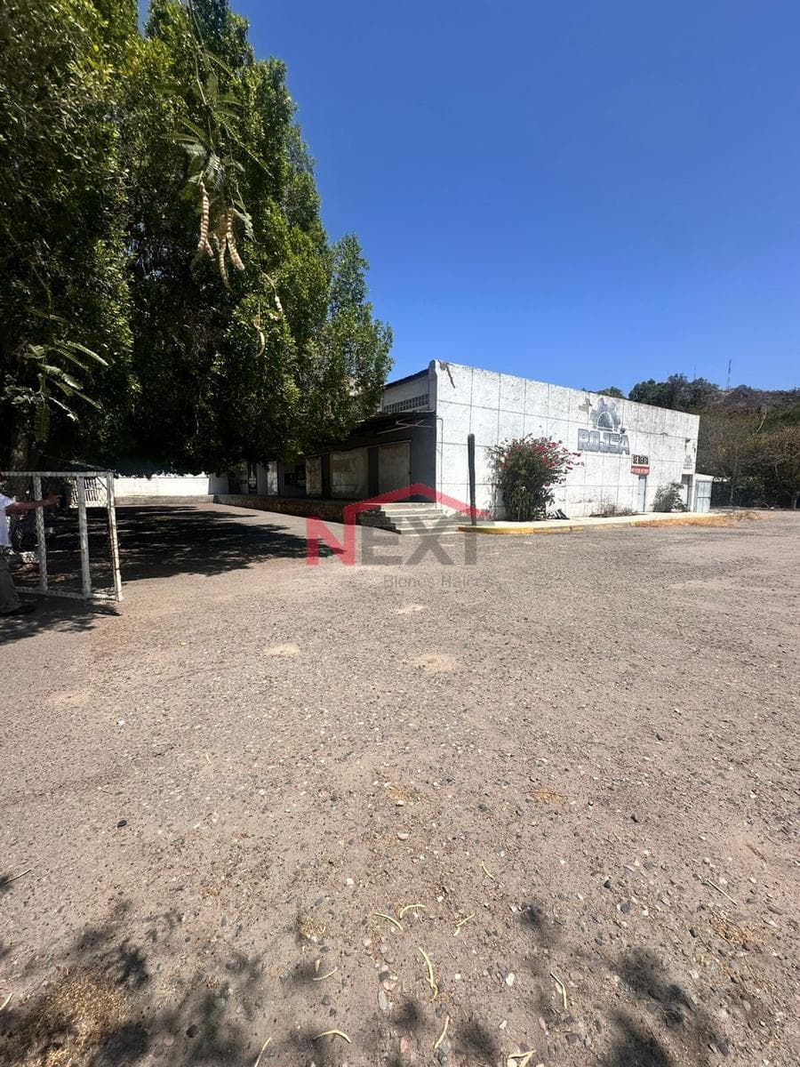 WINE CELLAR FOR RENT IN THE HACIENDA DE LA FLOR NEIGHBORHOOD