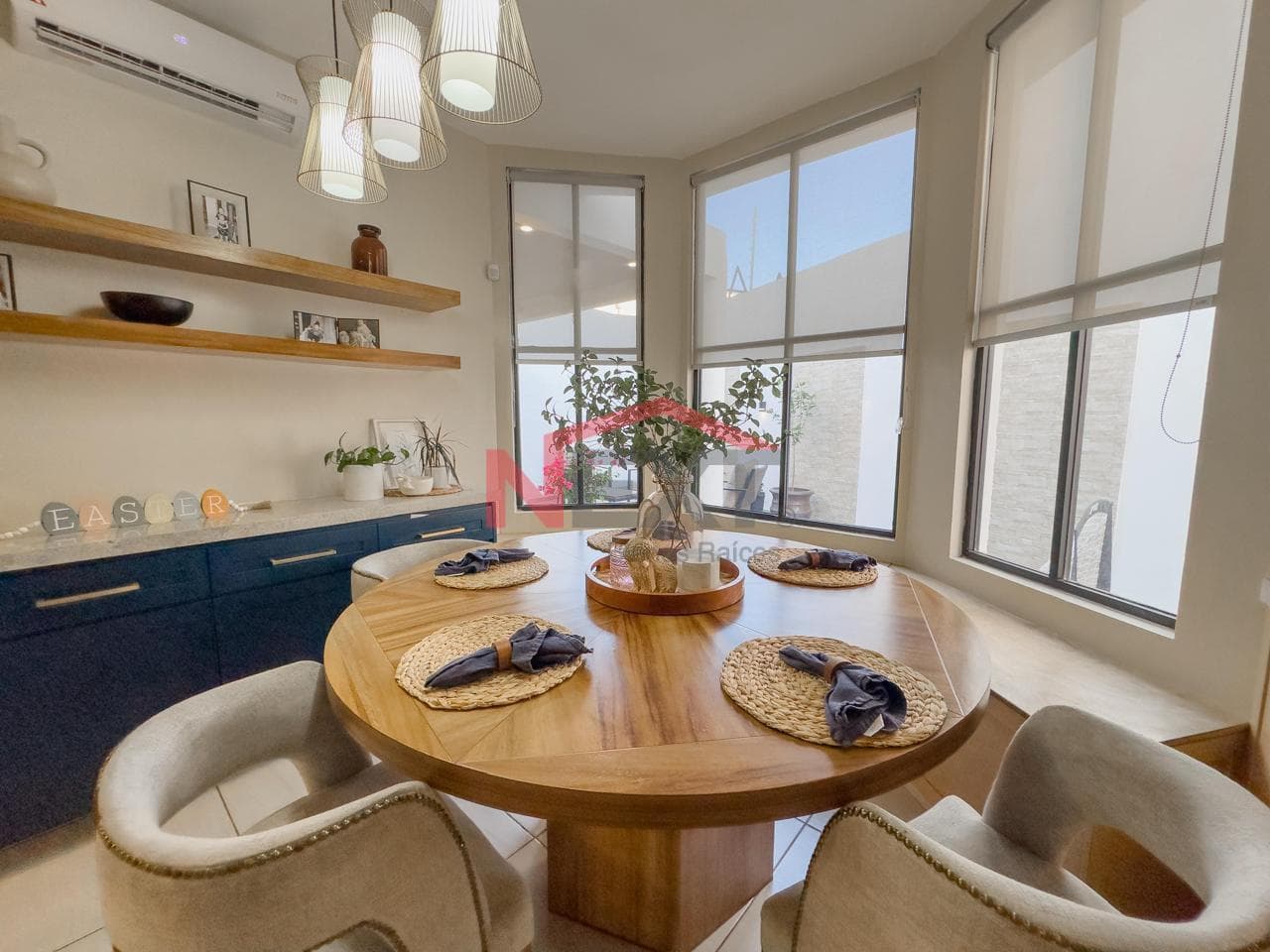 HOUSE FOR SALE IN COL. CENTENARIO