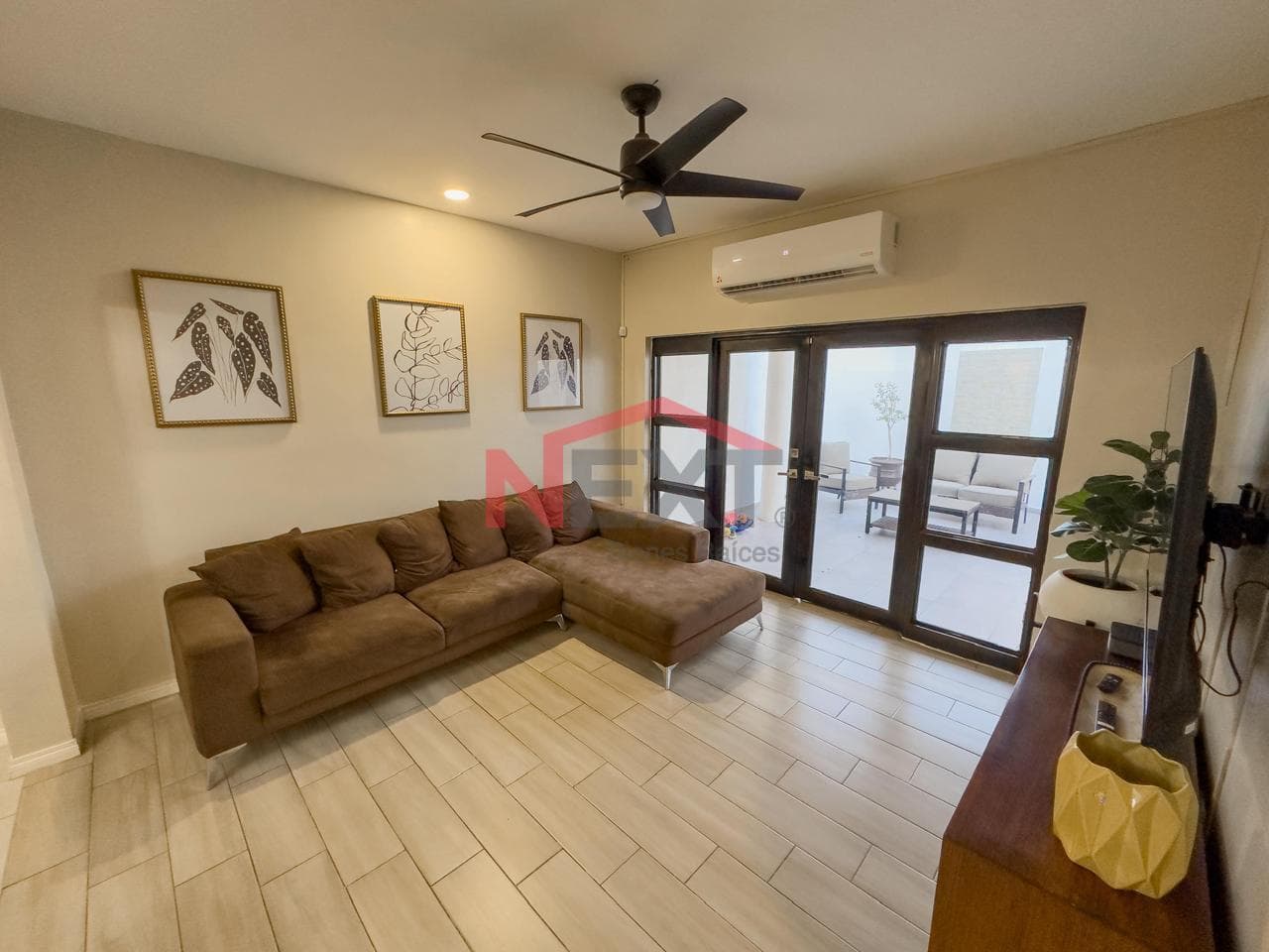 HOUSE FOR SALE IN COL. CENTENARIO
