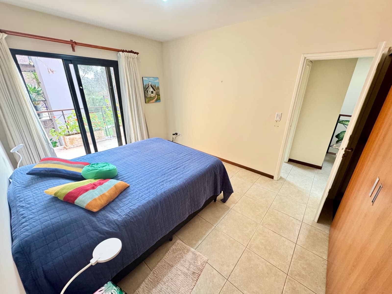 Beautiful Duplex - La Esquina Condominium, Pilar