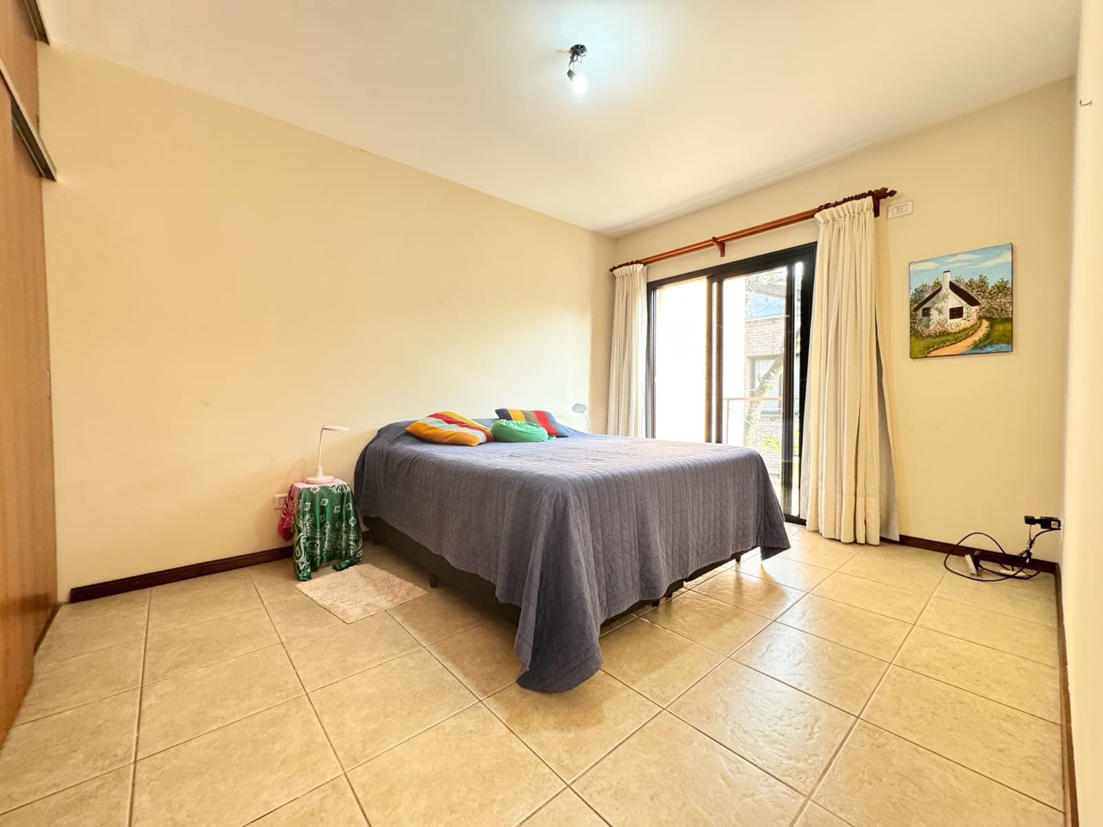 Beautiful Duplex - La Esquina Condominium, Pilar