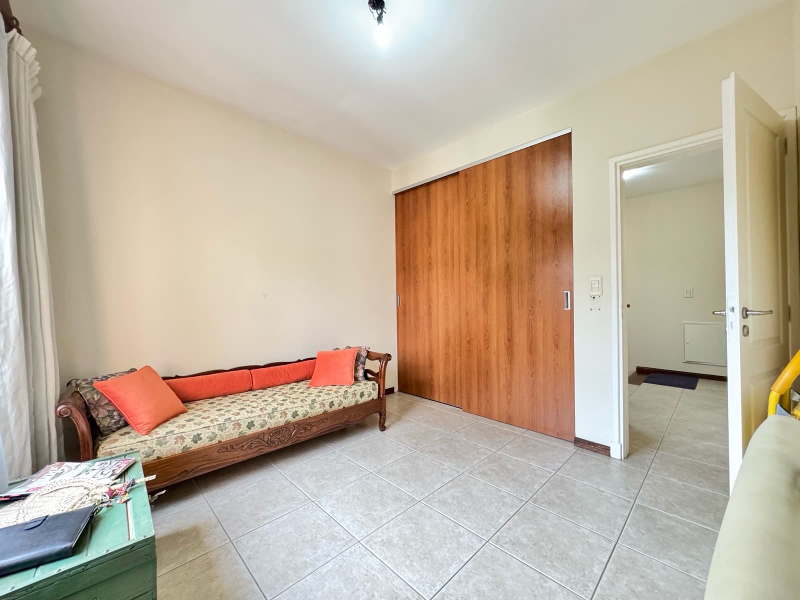 Beautiful Duplex - La Esquina Condominium, Pilar