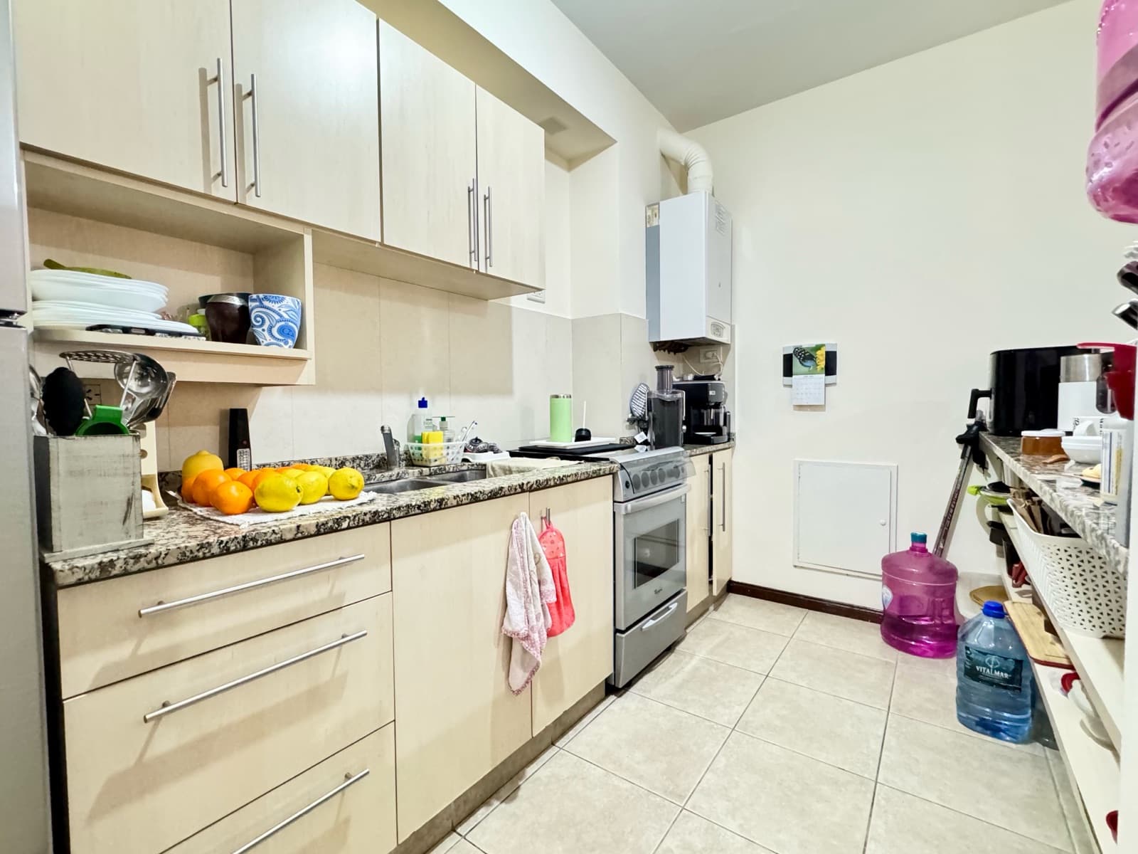 Beautiful Duplex - La Esquina Condominium, Pilar