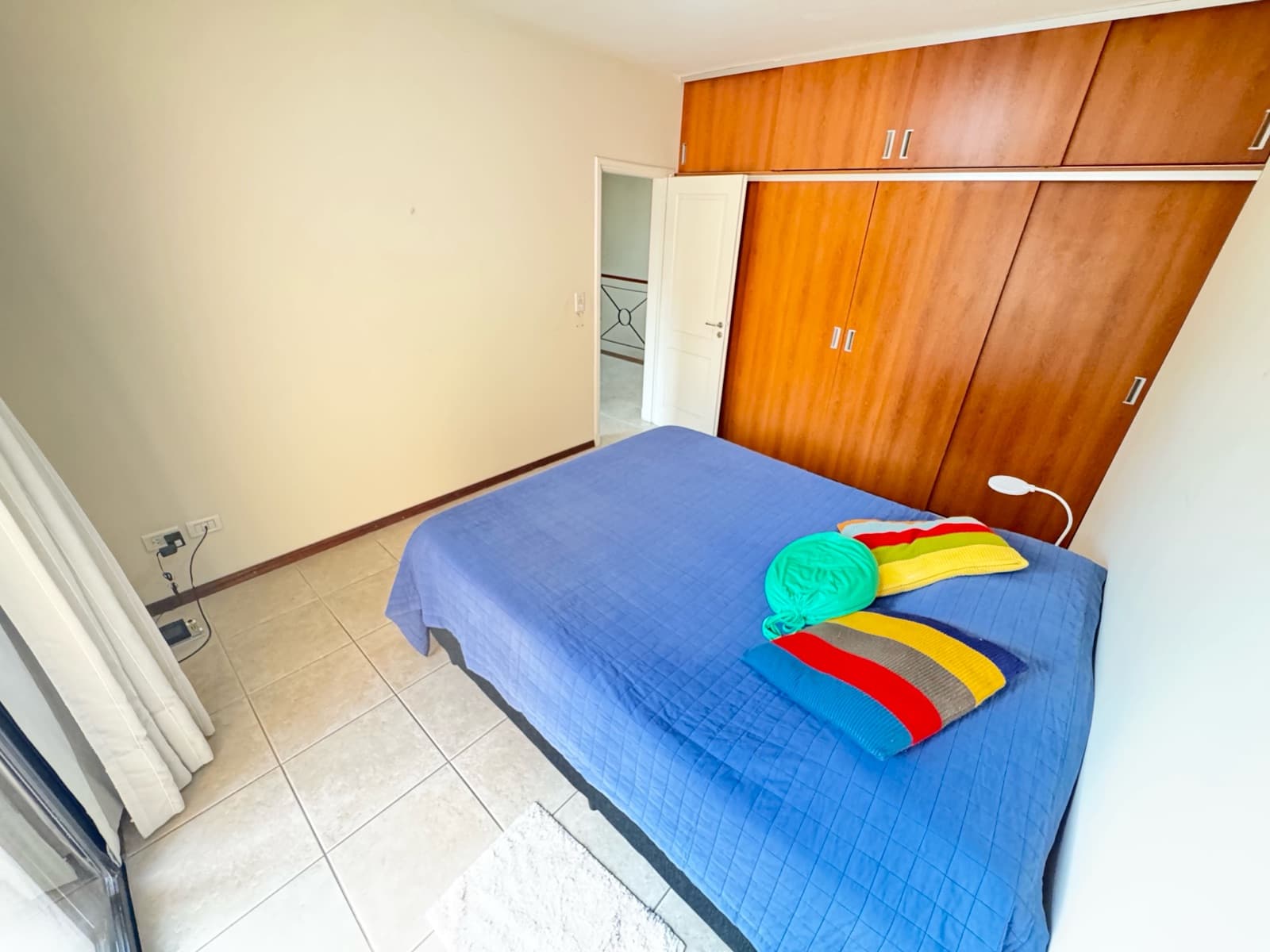 Beautiful Duplex - La Esquina Condominium, Pilar