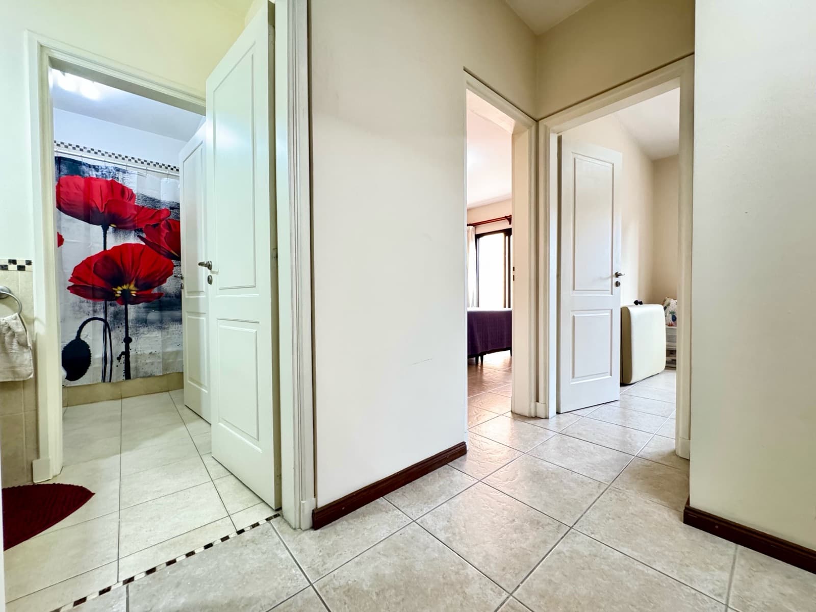 Beautiful Duplex - La Esquina Condominium, Pilar