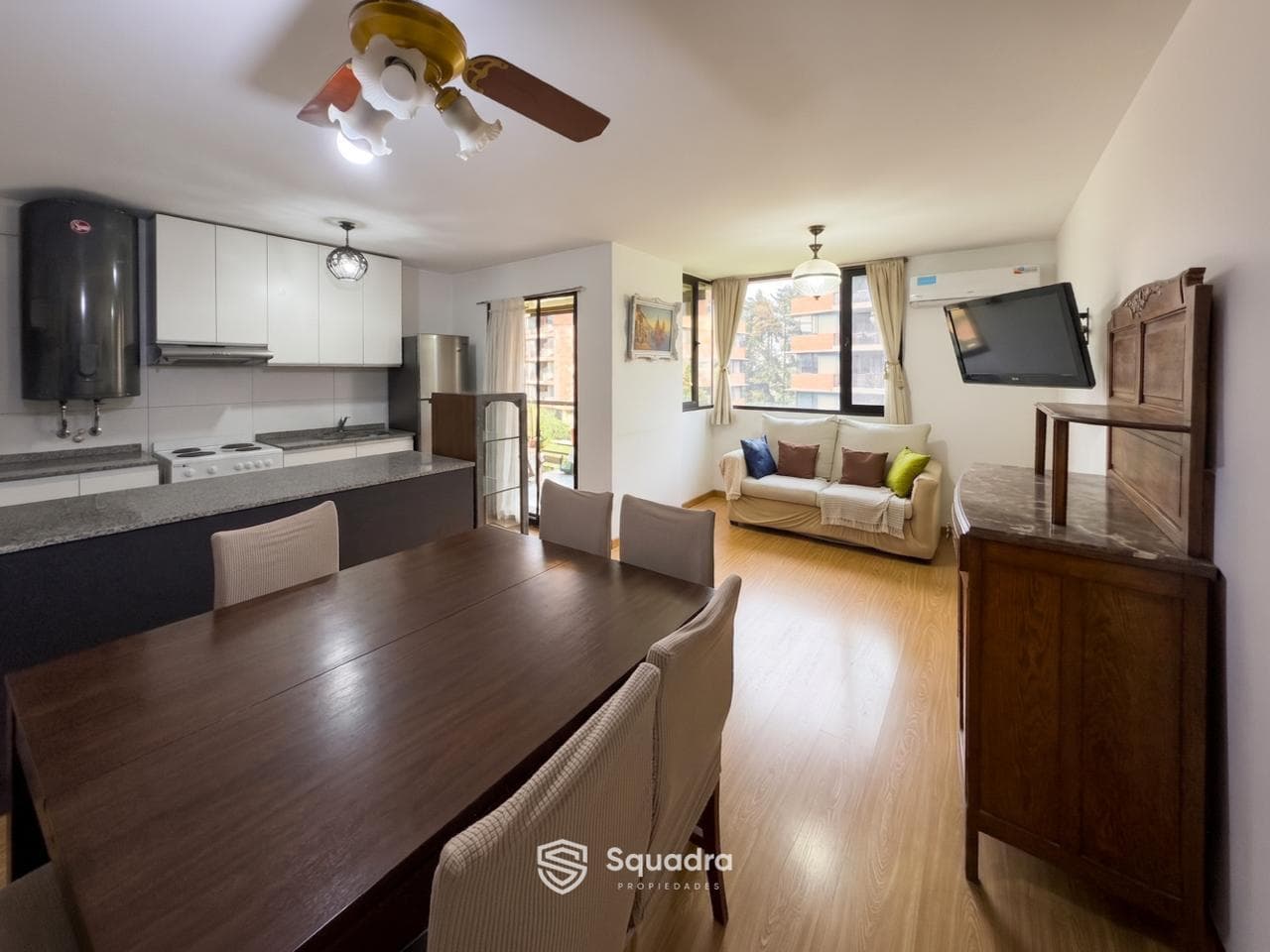 FOR SALE - 2-bedroom apartment with garage - Palos Verdes Condominiums, Fisherton.