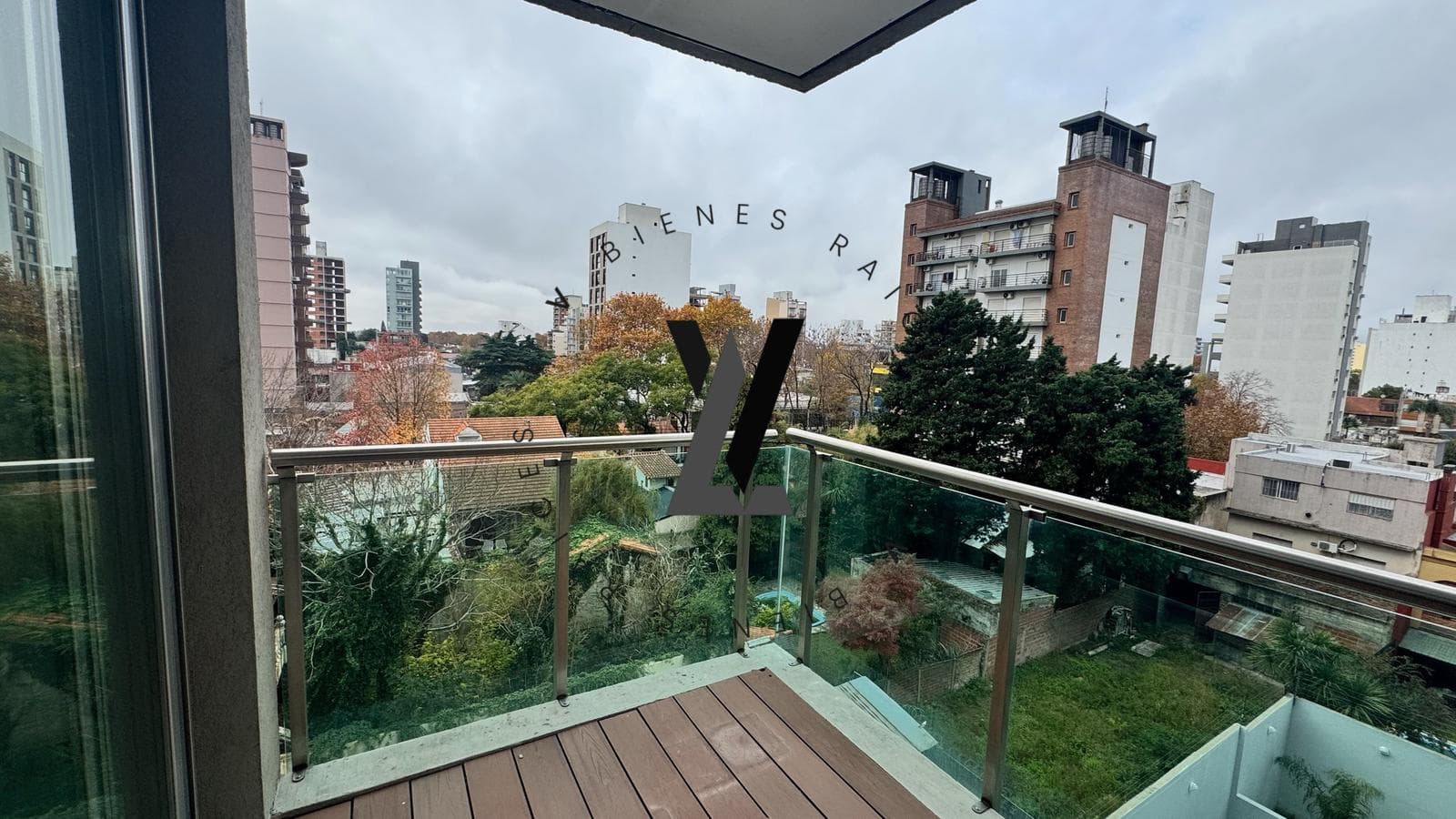3-Bedroom Apartment for Sale (High-End) with Financing Available in Downtown Quilmes