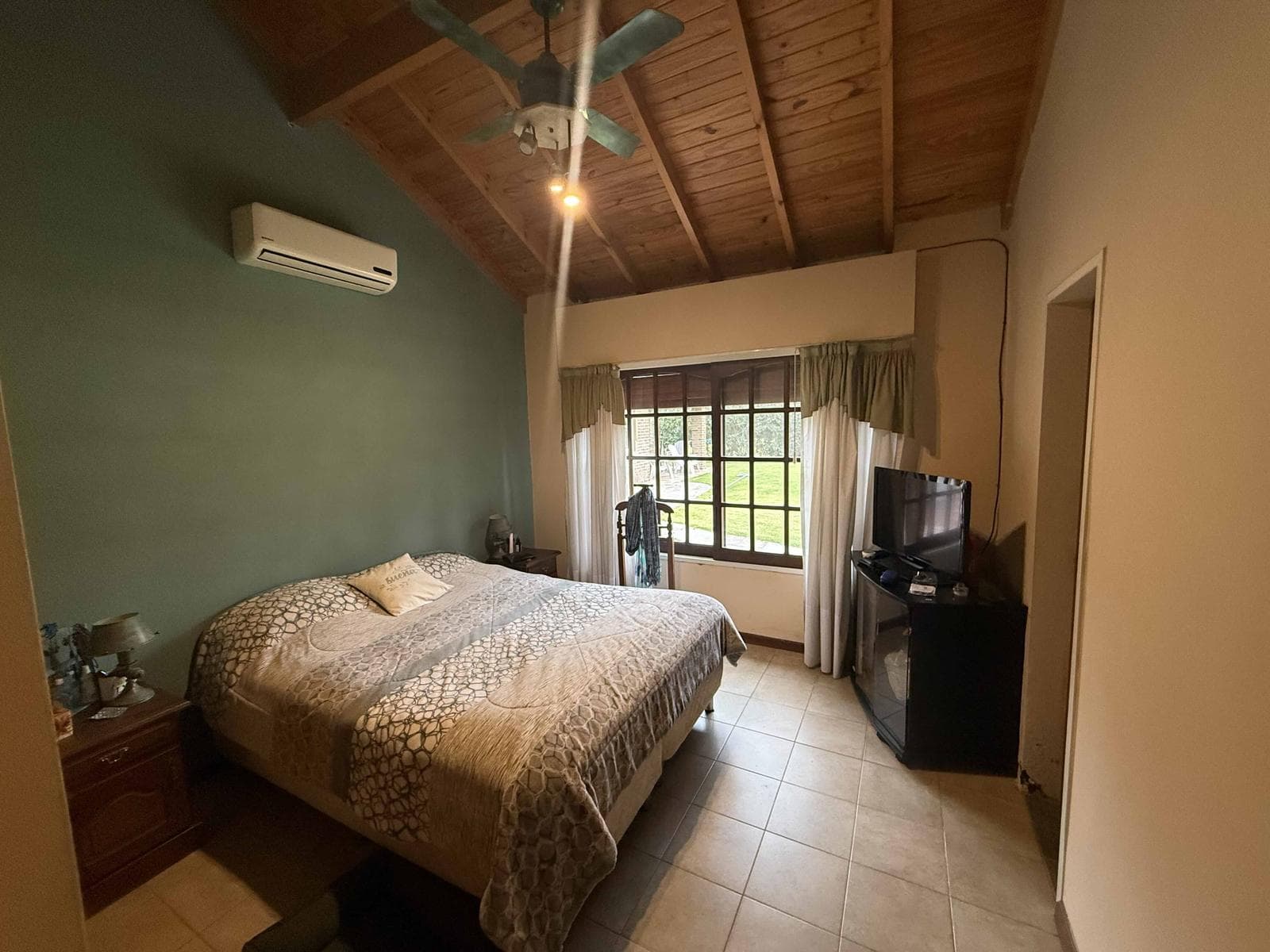 5-room house in the Maschwitz Village gated community