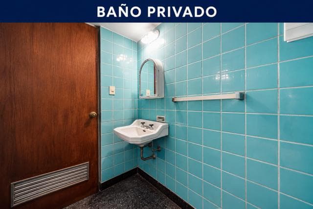 OFFICE FOR SALE IN THE MICROCENTER OF SAN NICOLAS