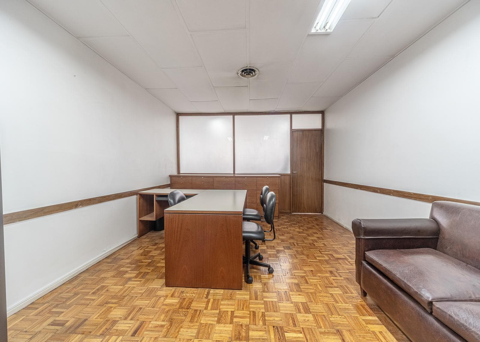 OFFICE FOR SALE IN THE MICROCENTER OF SAN NICOLAS
