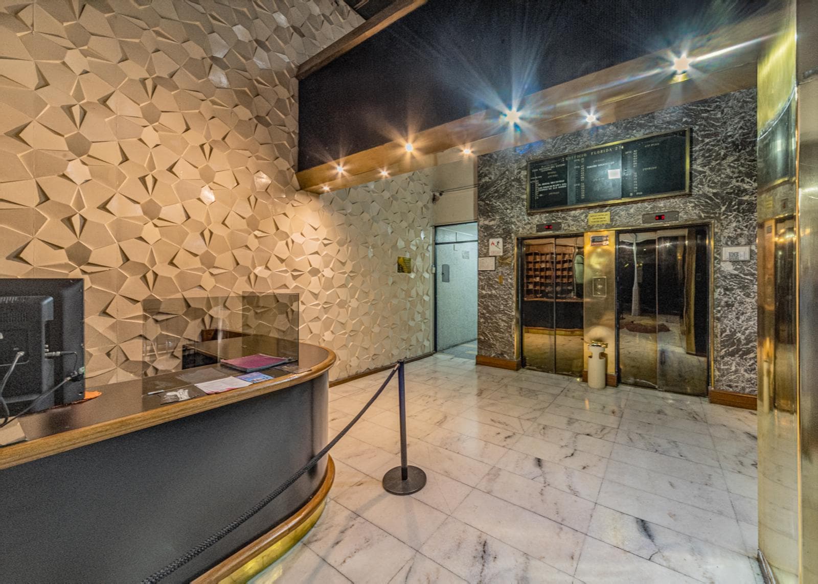 OFFICE FOR SALE IN THE MICROCENTER OF SAN NICOLAS