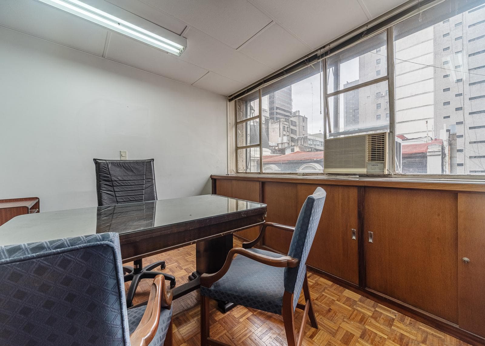 OFFICE FOR SALE IN THE MICROCENTER OF SAN NICOLAS