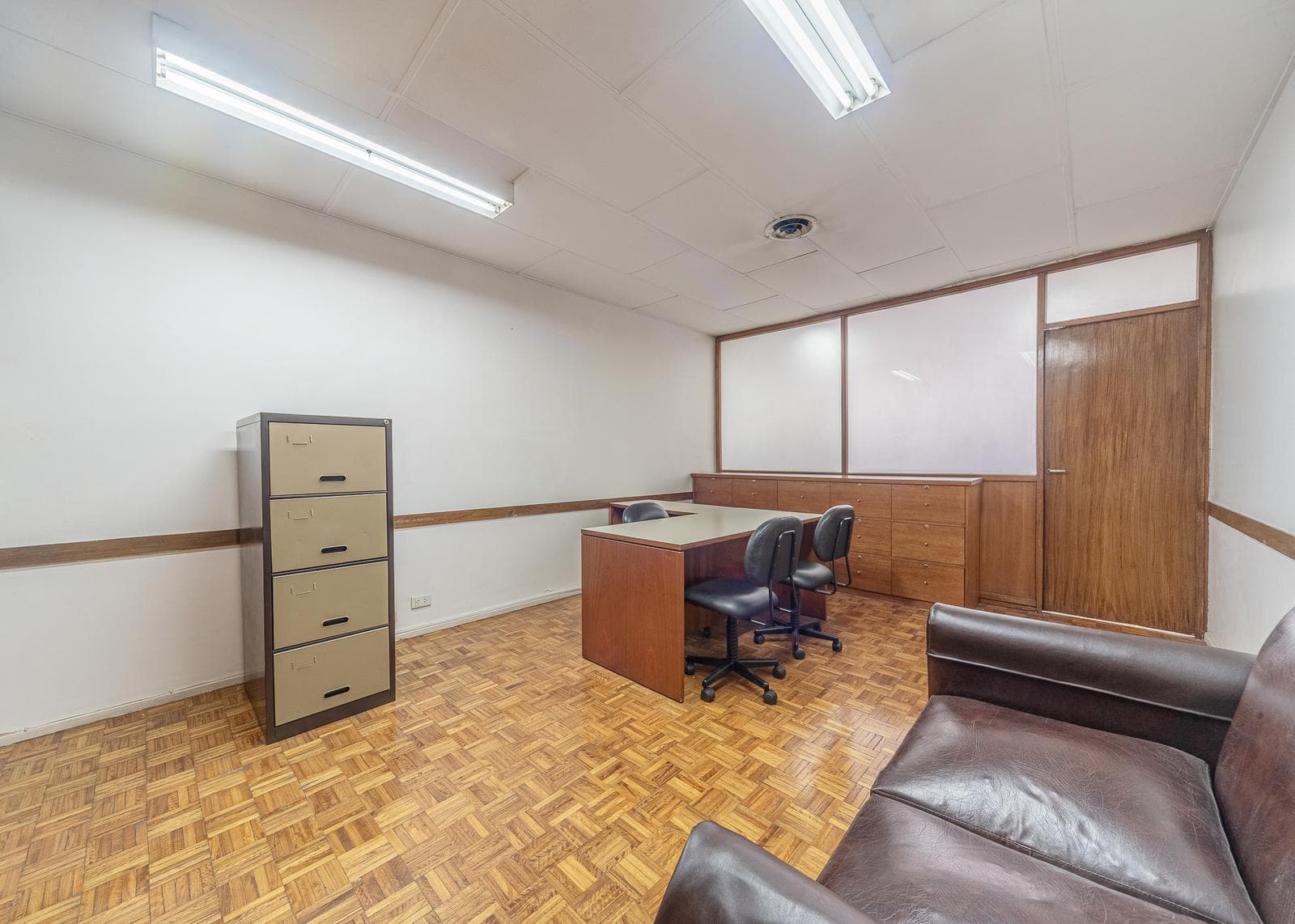 OFFICE FOR SALE IN THE MICROCENTER OF SAN NICOLAS