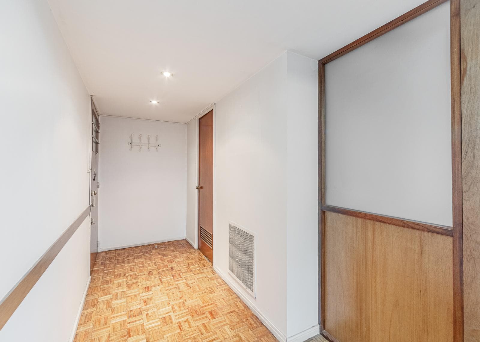 OFFICE FOR SALE IN THE MICROCENTER OF SAN NICOLAS
