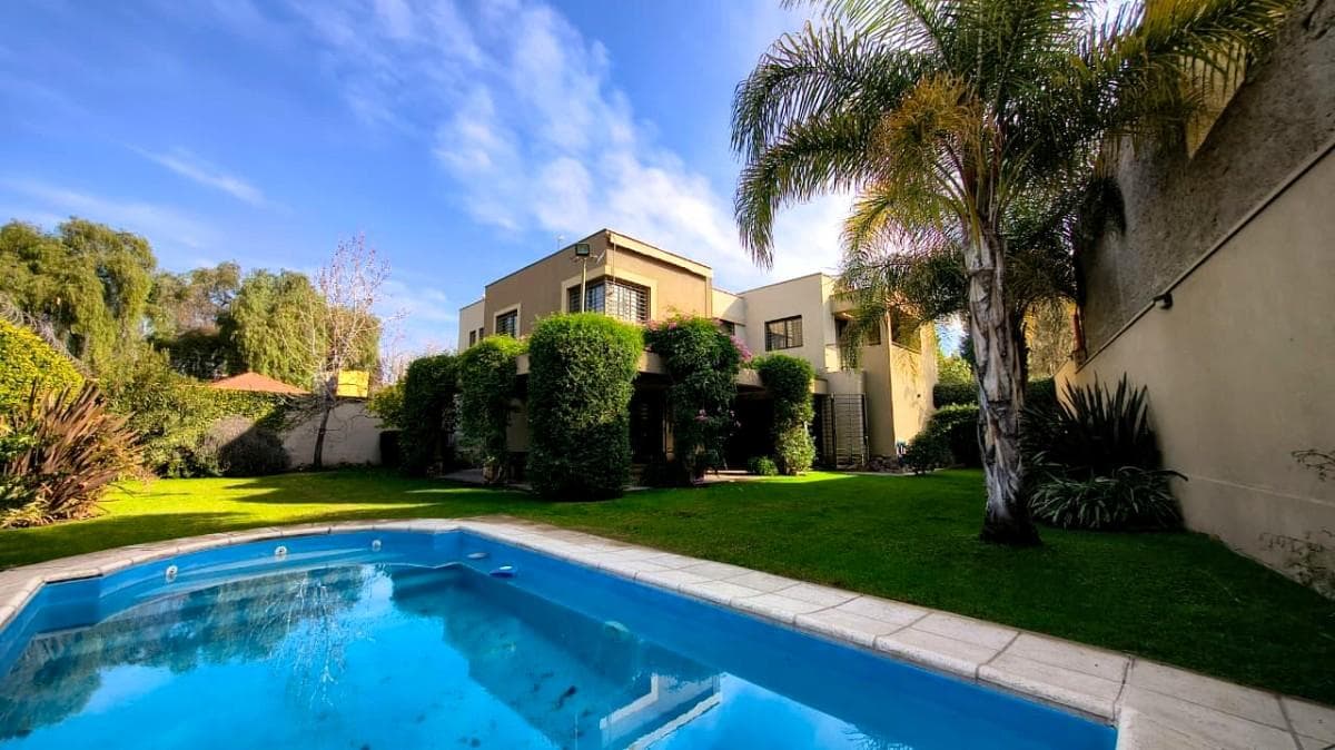 Casa en Venta | 3 Dormitorios con Jardín y Pileta cerca Club Alemán | Categoría | Guaymallén Mendoza