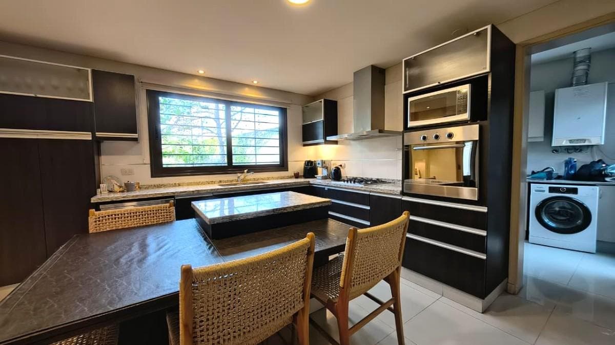 Casa en Venta | 3 Dormitorios con Jardín y Pileta cerca Club Alemán | Categoría | Guaymallén Mendoza