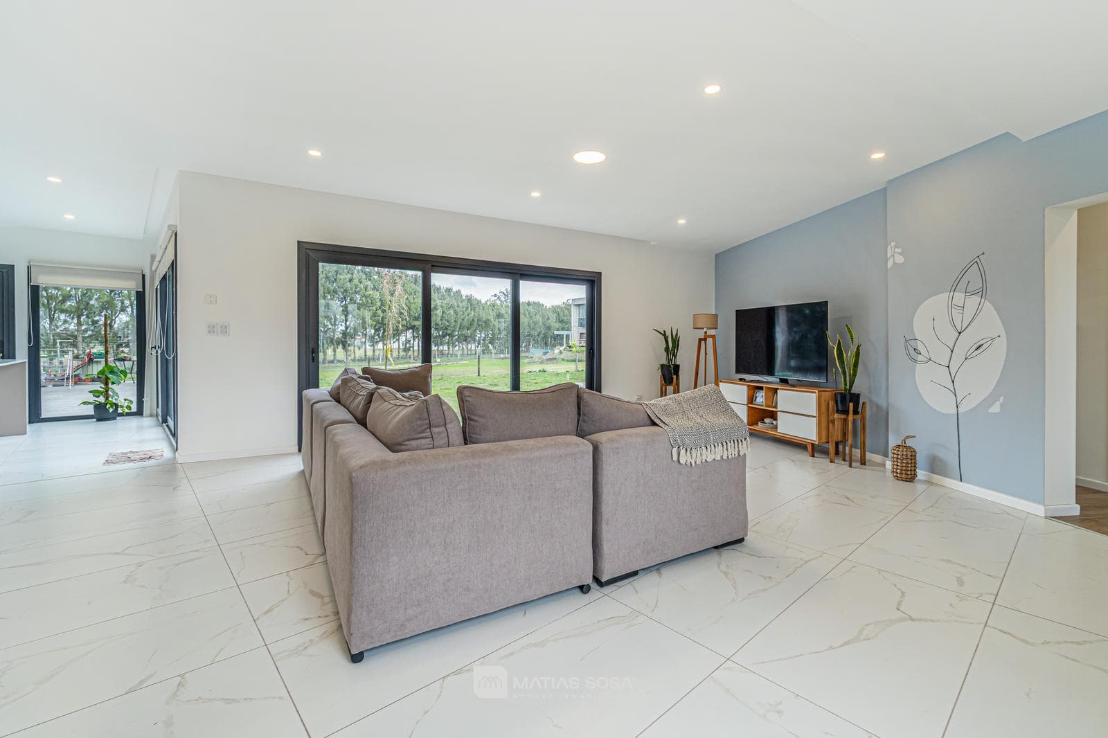 For Sale - House - 4 Rooms - Ground Floor - Tierras del Mar Gated Community