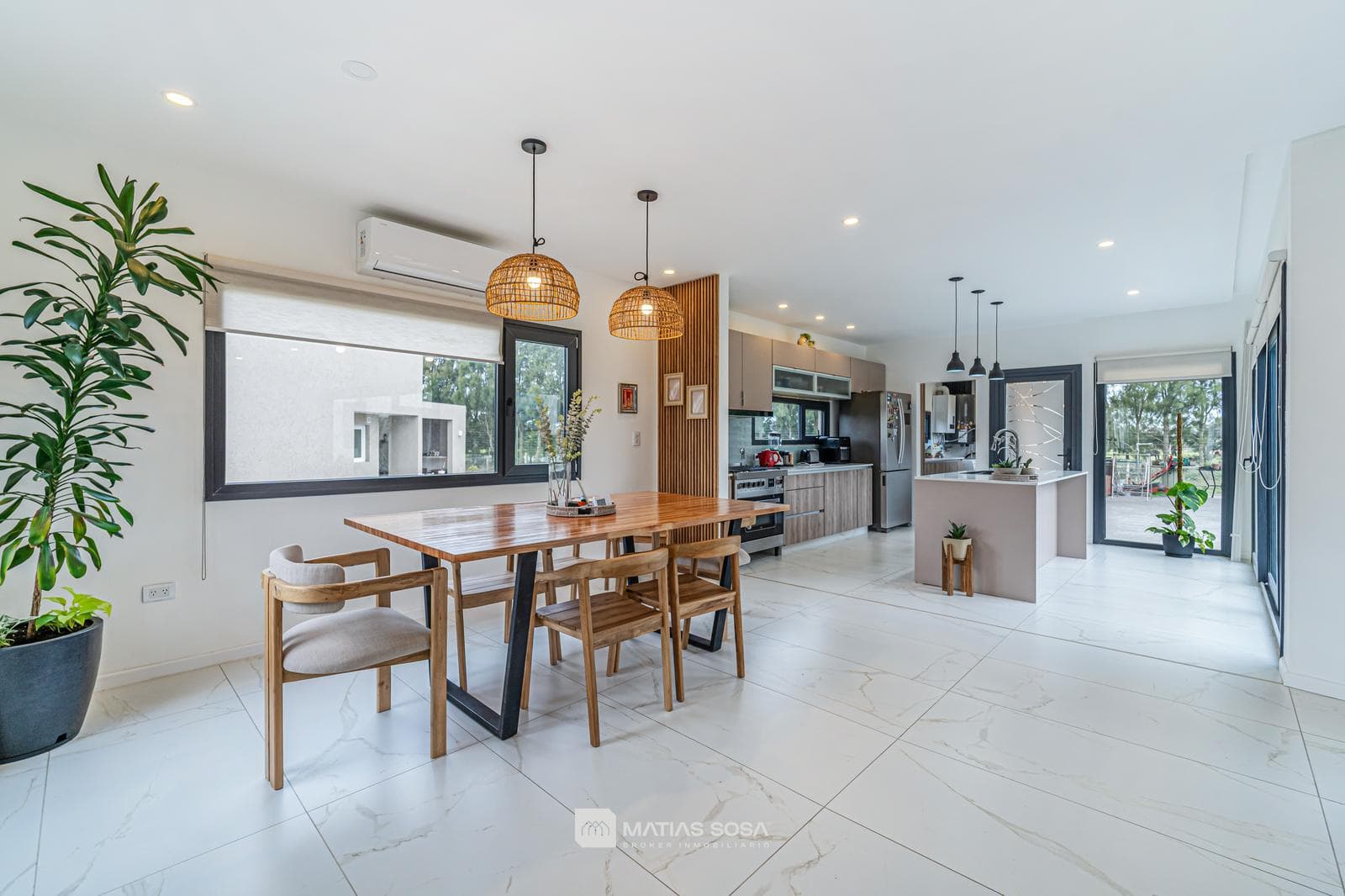 For Sale - House - 4 Rooms - Ground Floor - Tierras del Mar Gated Community