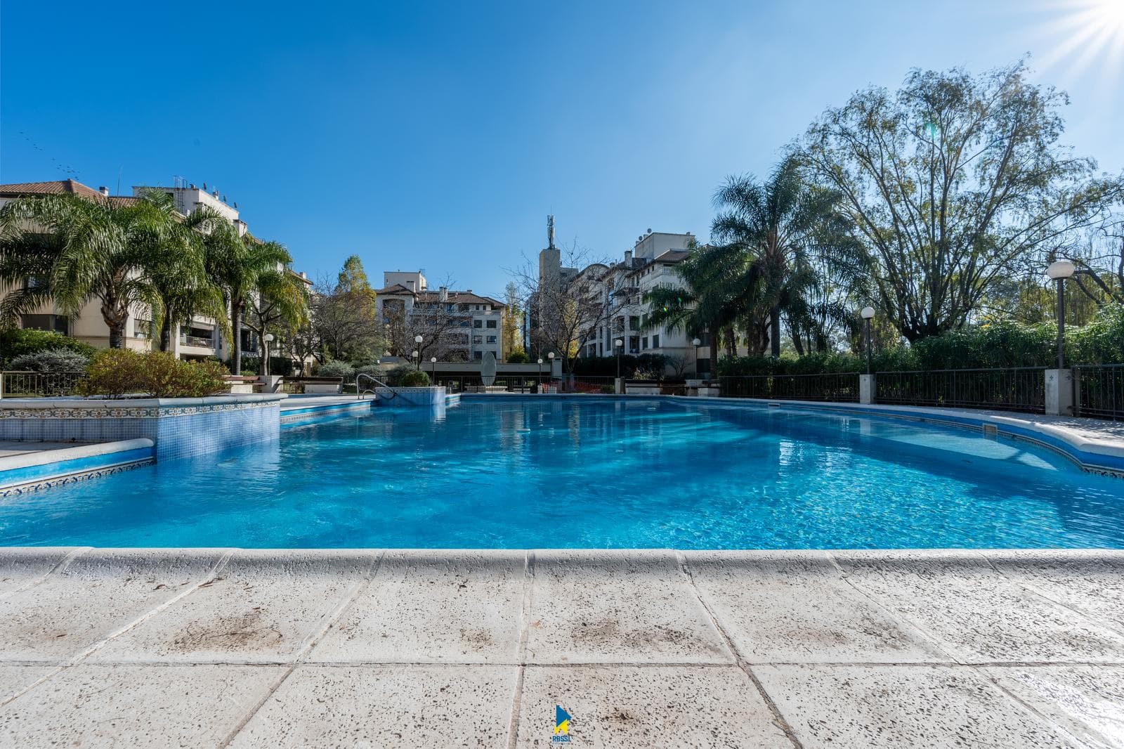 1-BEDROOM APARTMENT FOR SALE IN CASONAS DEL SUR WITH A POOL AND GARAGE