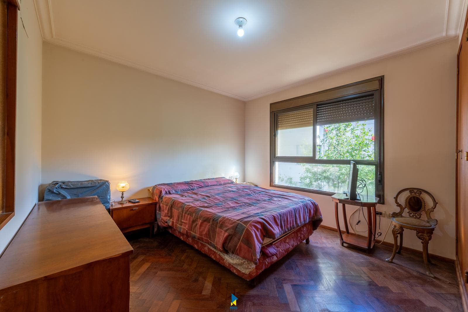 1-BEDROOM APARTMENT FOR SALE IN CASONAS DEL SUR WITH A POOL AND GARAGE