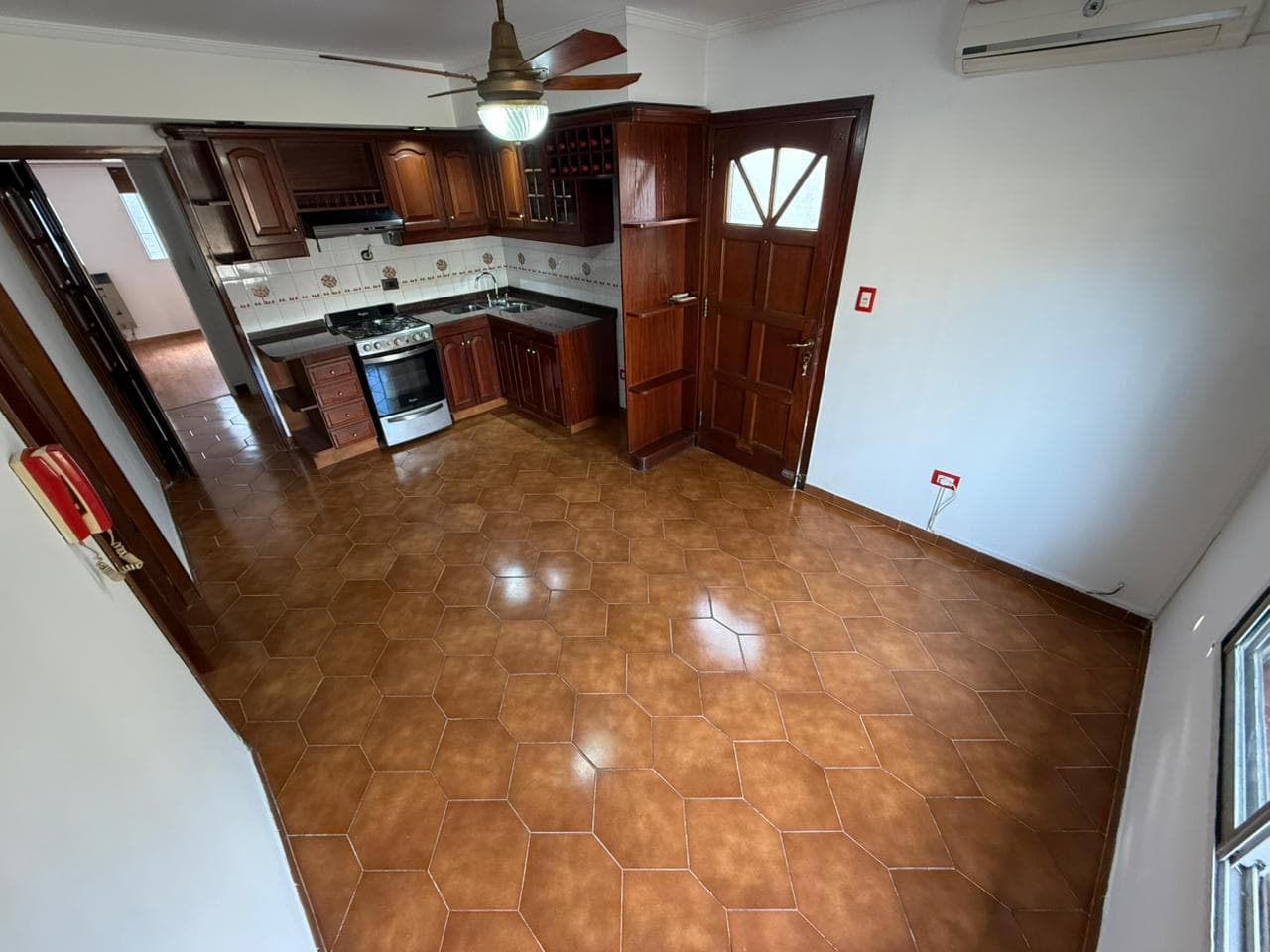 3-ROOM HOUSE FOR SALE IN WEST QUILMES, COOPERARIOS NEIGHBORHOOD