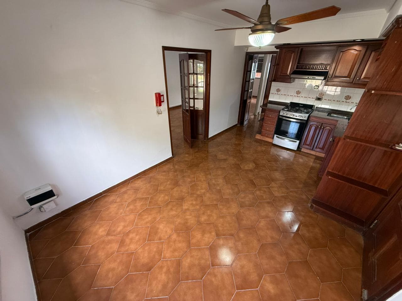 3-ROOM HOUSE FOR SALE IN WEST QUILMES, COOPERARIOS NEIGHBORHOOD