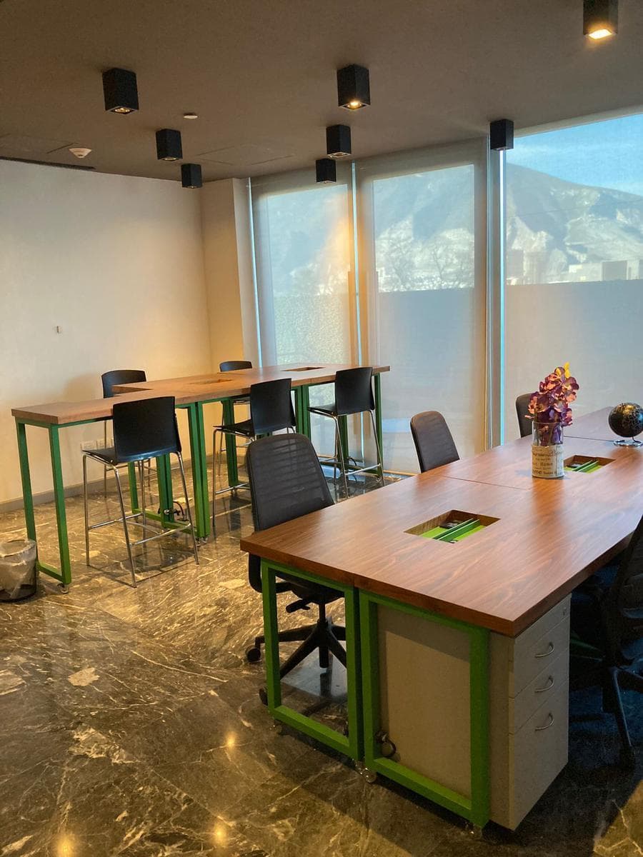 FULLY FURNISHED OFFICE FOR RENT