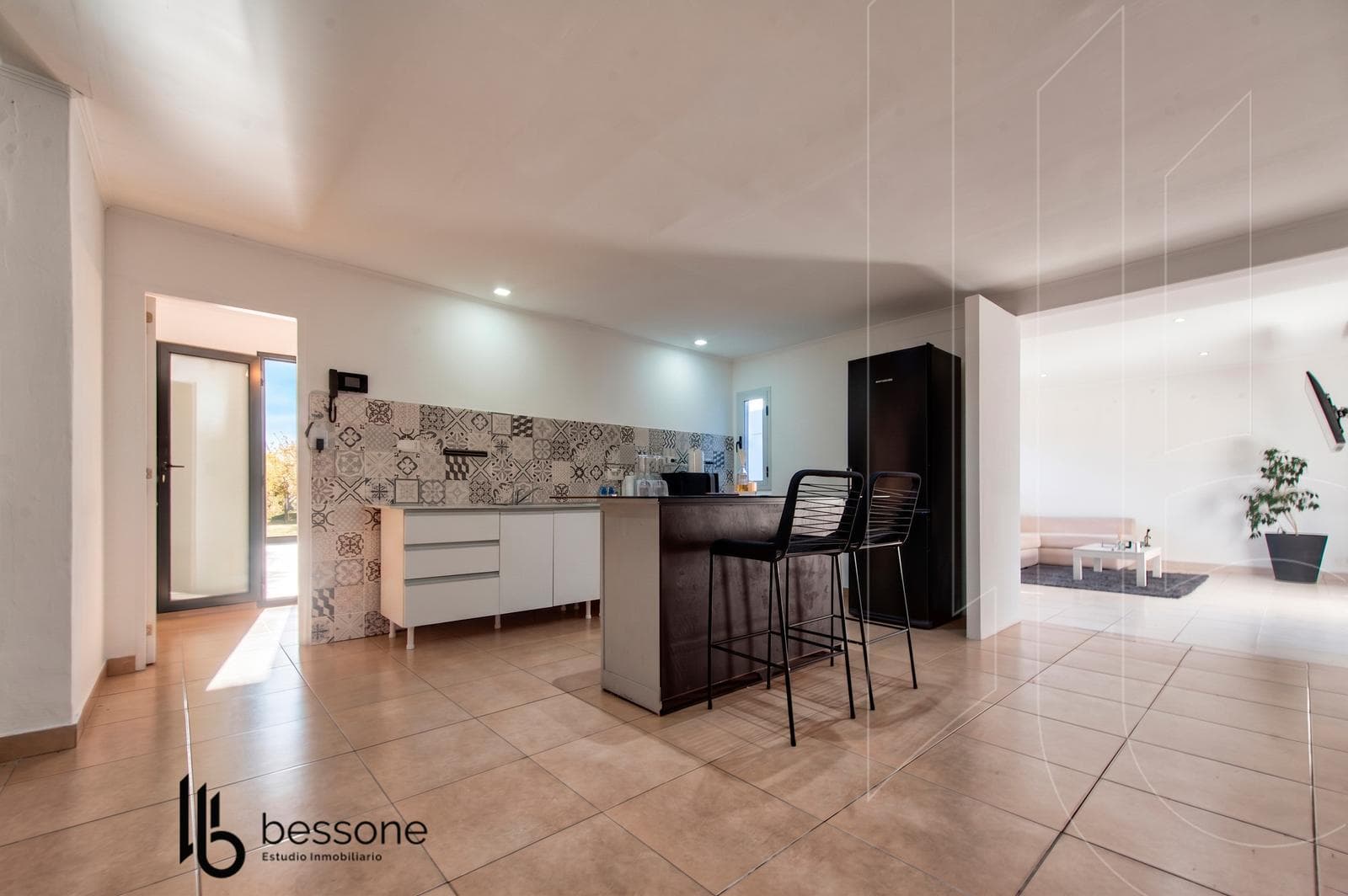 4-Bedroom House with Barbecue Area in Pinos de Anchorena