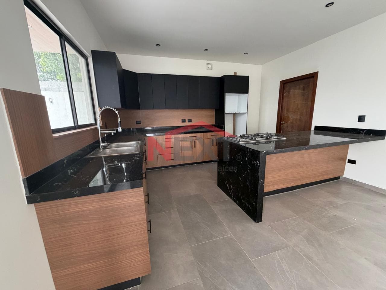 House for Sale in Residencial La Escondida, Saltillo ???? 245.6 m² of floor space ???? 238.7 m² of lot size