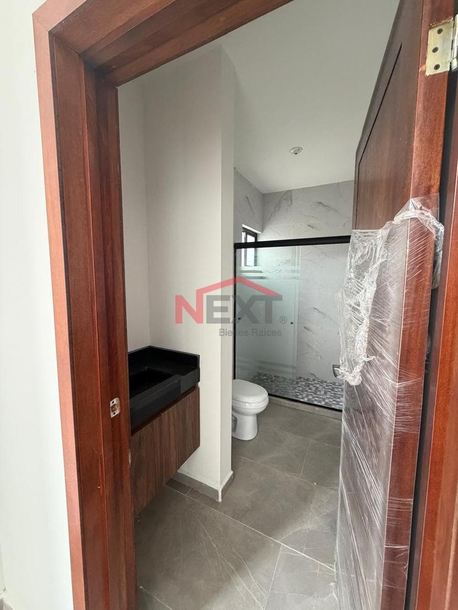 House for Sale in Residencial La Escondida, Saltillo ???? 245.6 m² of floor space ???? 238.7 m² of lot size