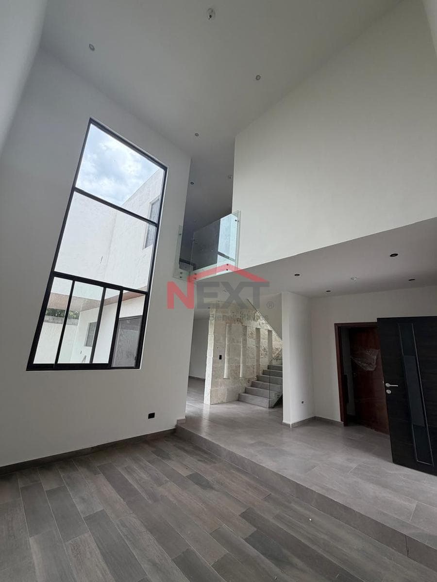 House for Sale in Residencial La Escondida, Saltillo ???? 245.6 m² of floor space ???? 238.7 m² of lot size