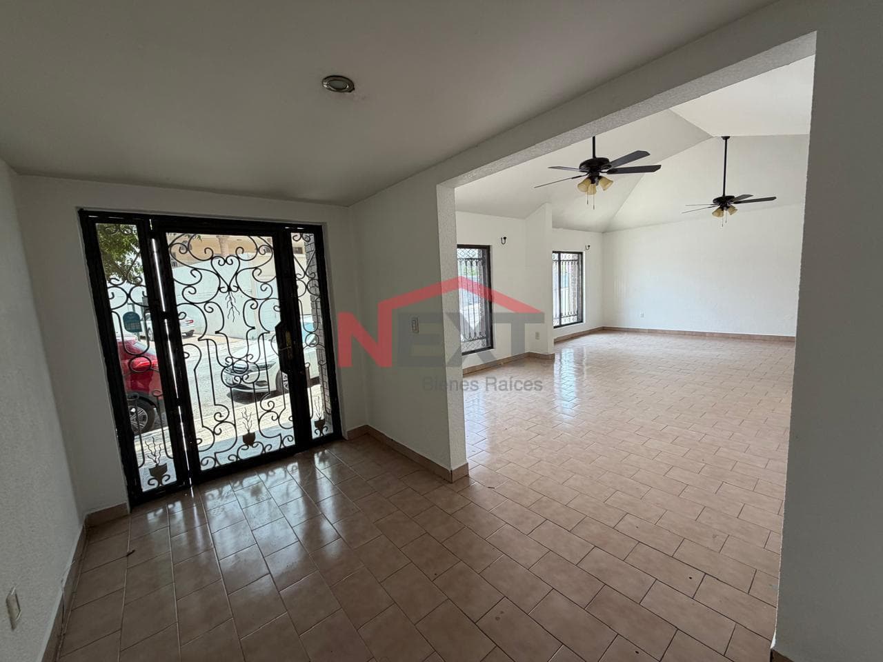 Single-Story Corner House North of Saltillo | Col. Doctores |???? 245 m² Lot ????220 m² Floor Area