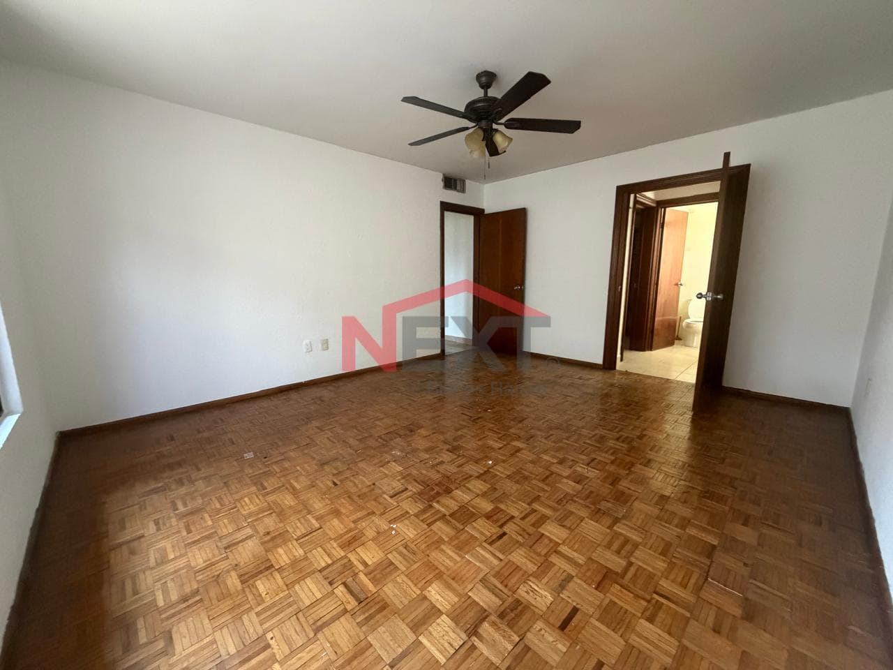 Single-Story Corner House North of Saltillo | Col. Doctores |???? 245 m² Lot ????220 m² Floor Area