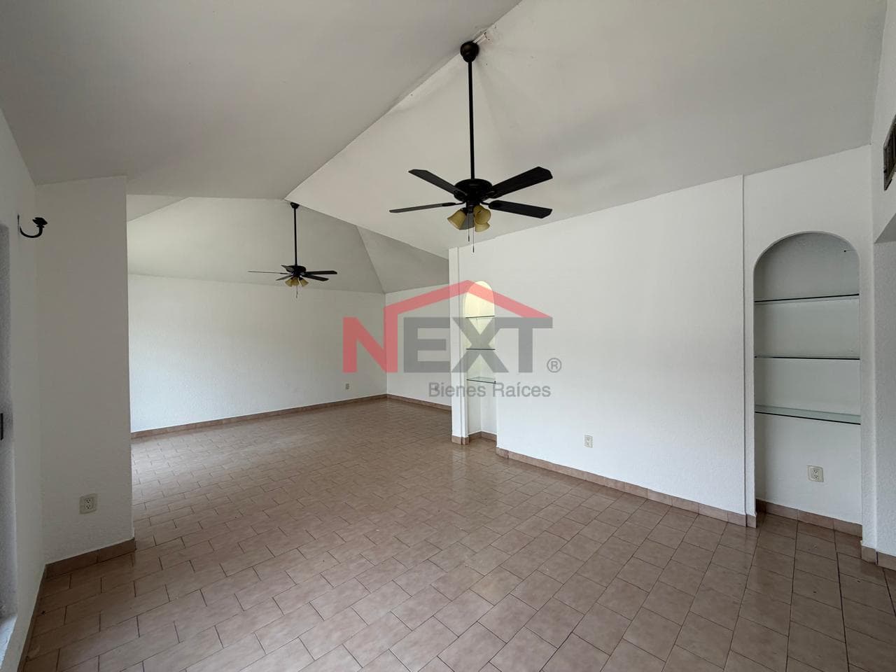 Single-Story Corner House North of Saltillo | Col. Doctores |???? 245 m² Lot ????220 m² Floor Area