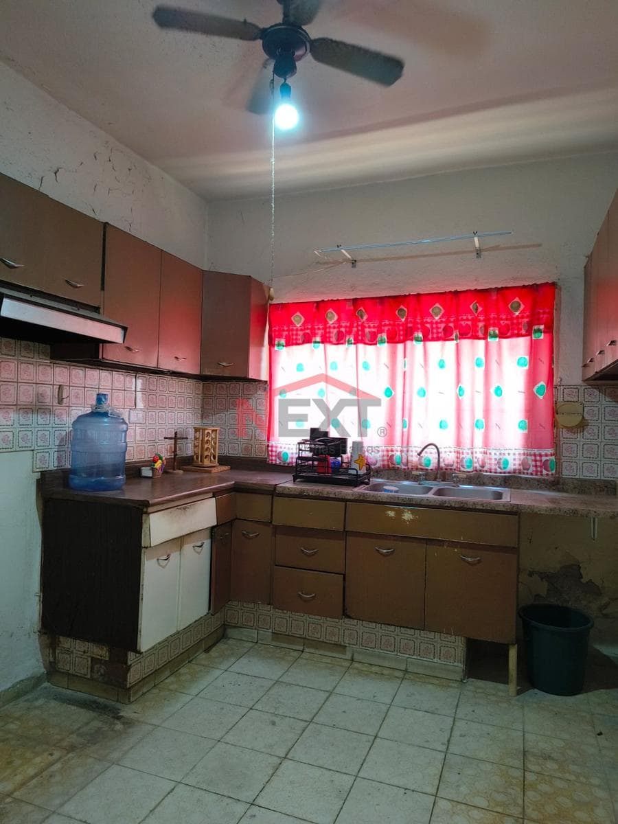 HOUSE FOR SALE IN COLONIA CENTRO