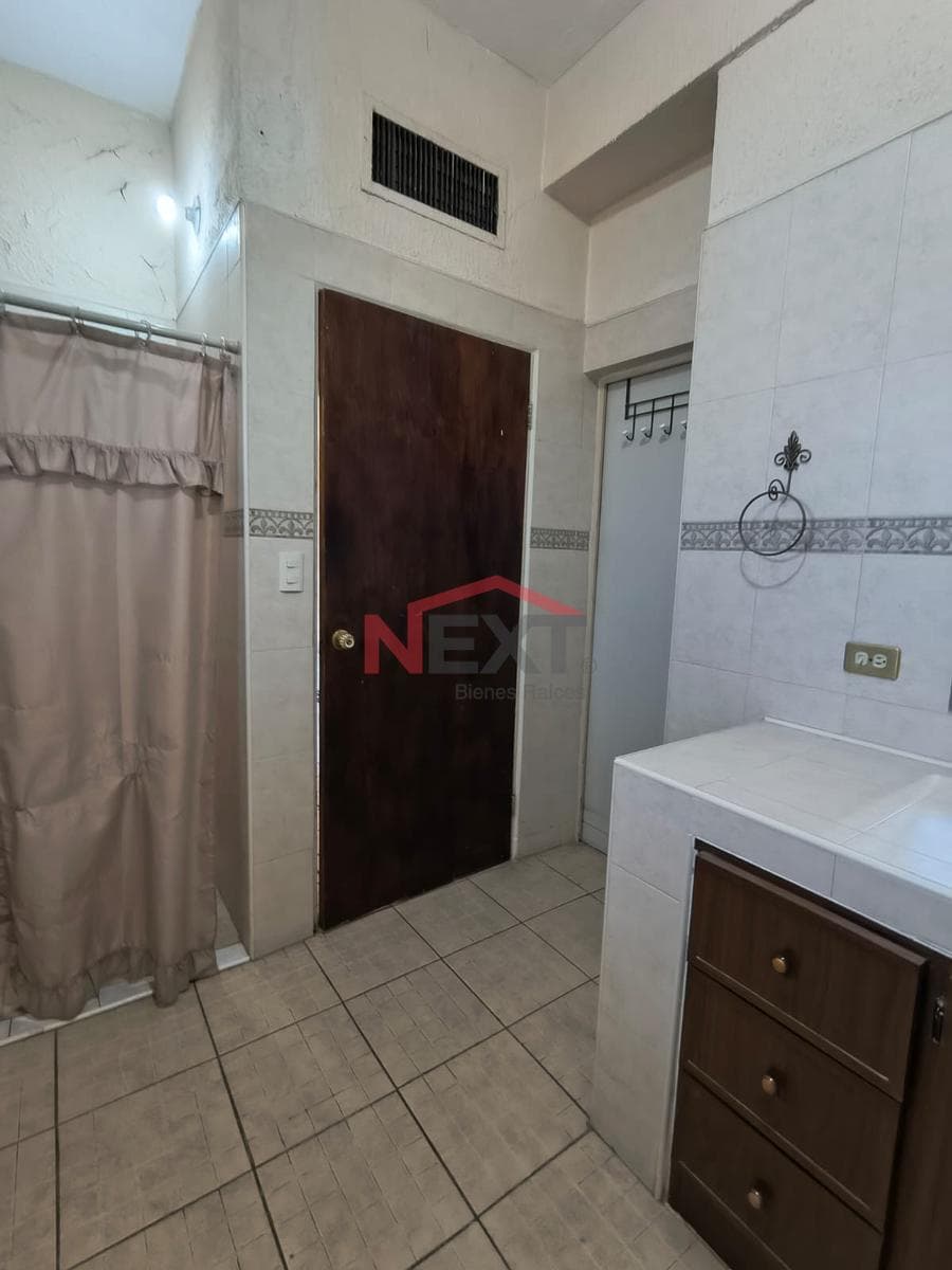 HOUSE FOR SALE IN COLONIA CENTRO