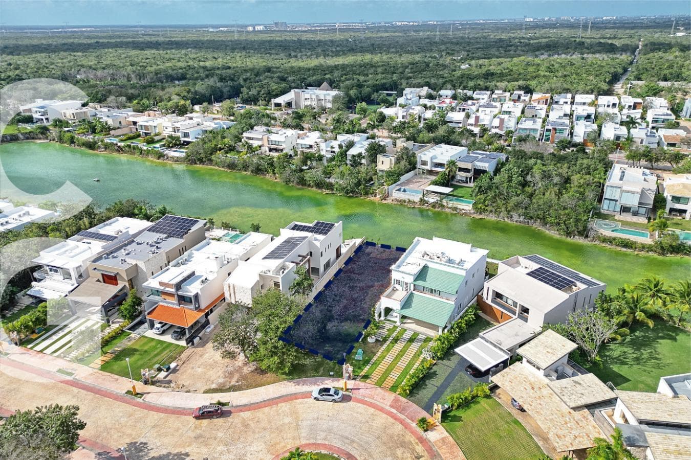Land for Sale in Cancún in the Lagos del Sol Residential Community, Across from the Lake