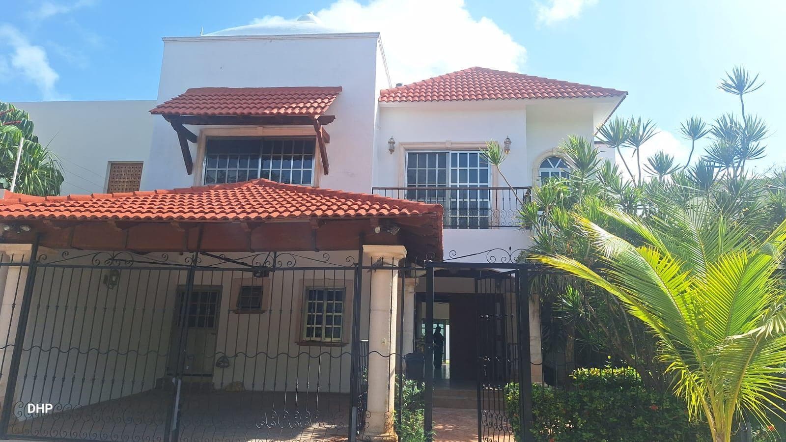 House in Supermanzana 11