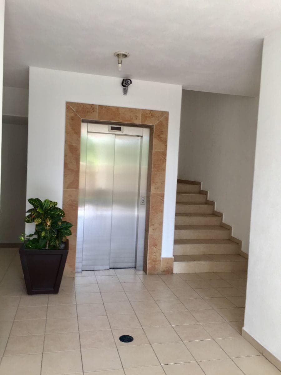 SPACIOUS APARTMENT FOR RENT, 3 BEDROOMS, SM 11, CANCUN
