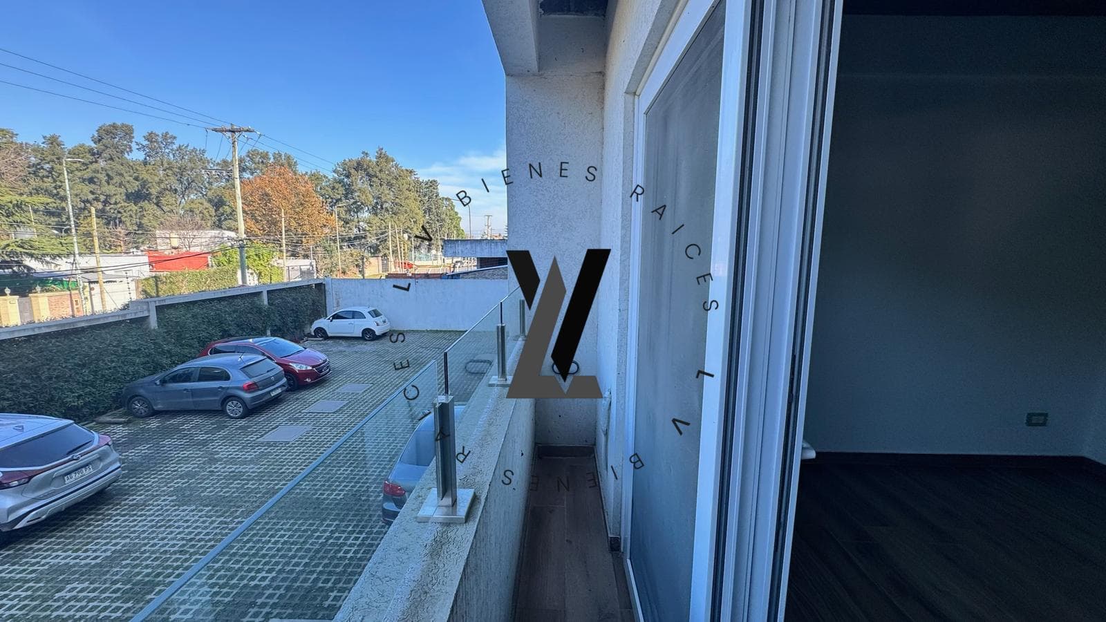 Brand-New 2-Room Apartment for Sale with a Balcony in Magnolias, Berazategui