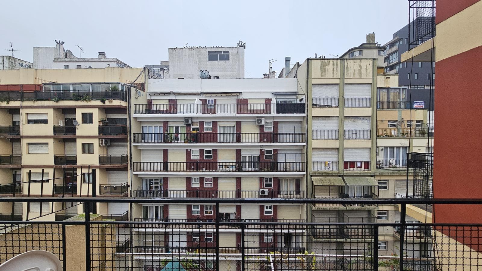 1-Bedroom Apartment with Balcony and Terrace - Fully Renovated
