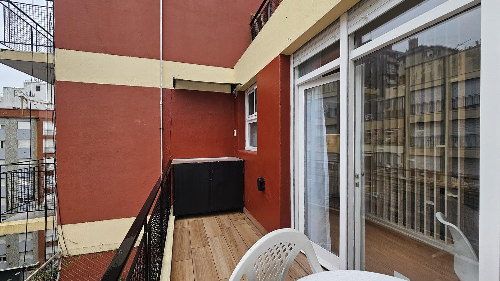1-Bedroom Apartment with Balcony and Terrace - Fully Renovated