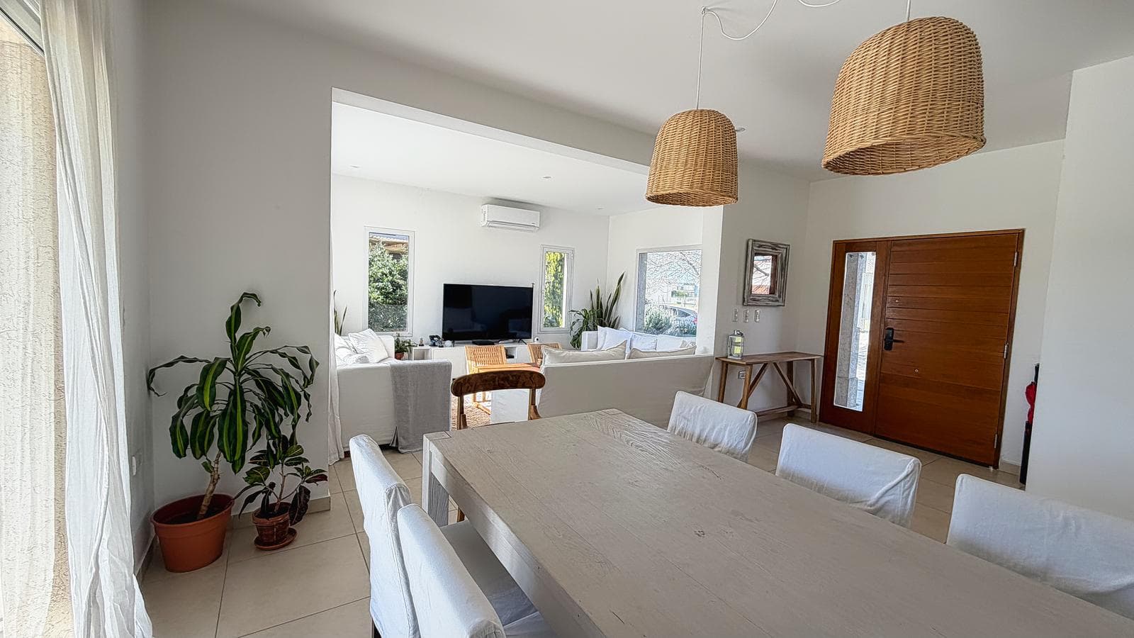 House for Sale in El Cantón Golf, Escobar
