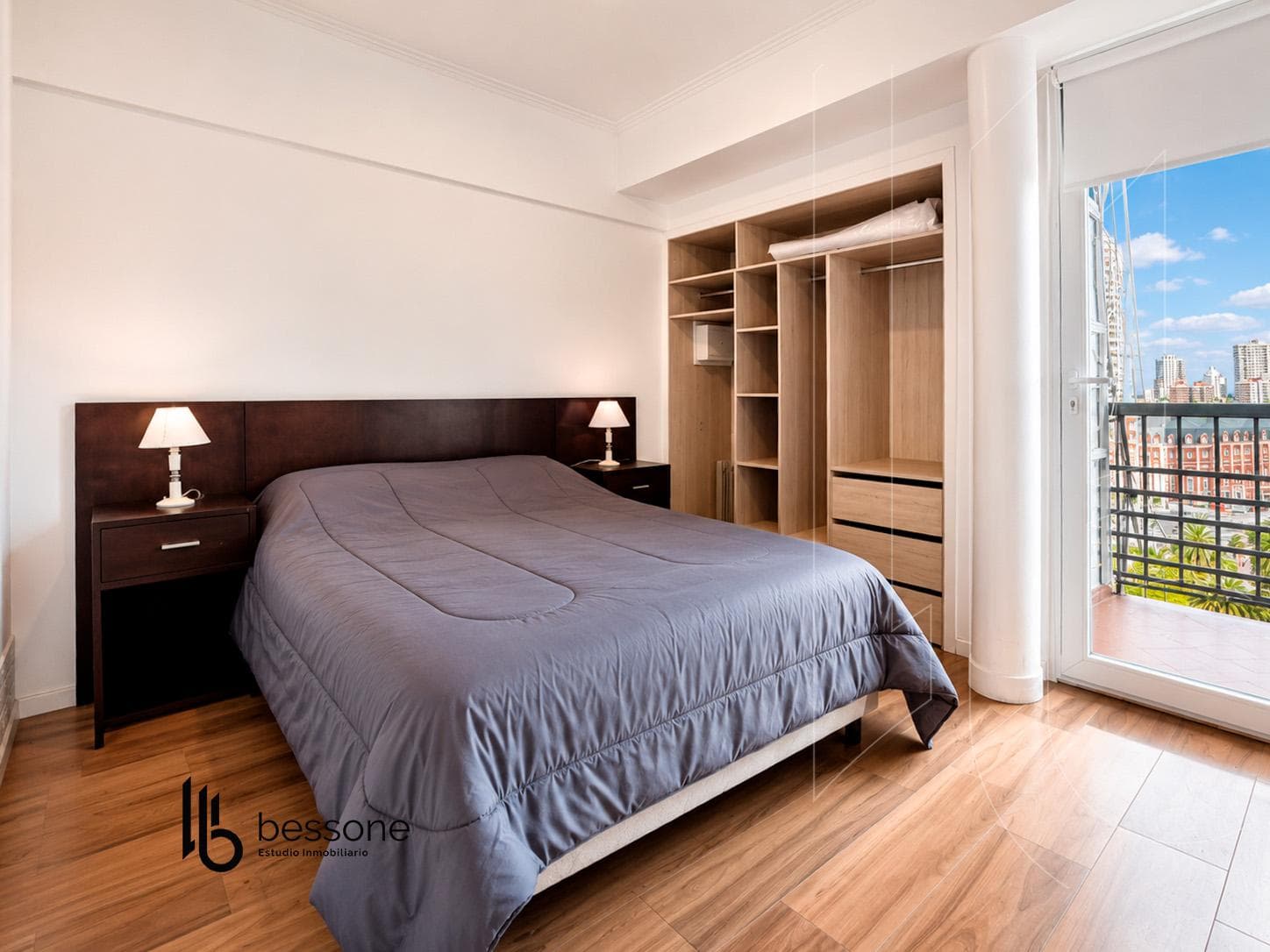 Renovated 2-Room Apartment - Plaza Colón