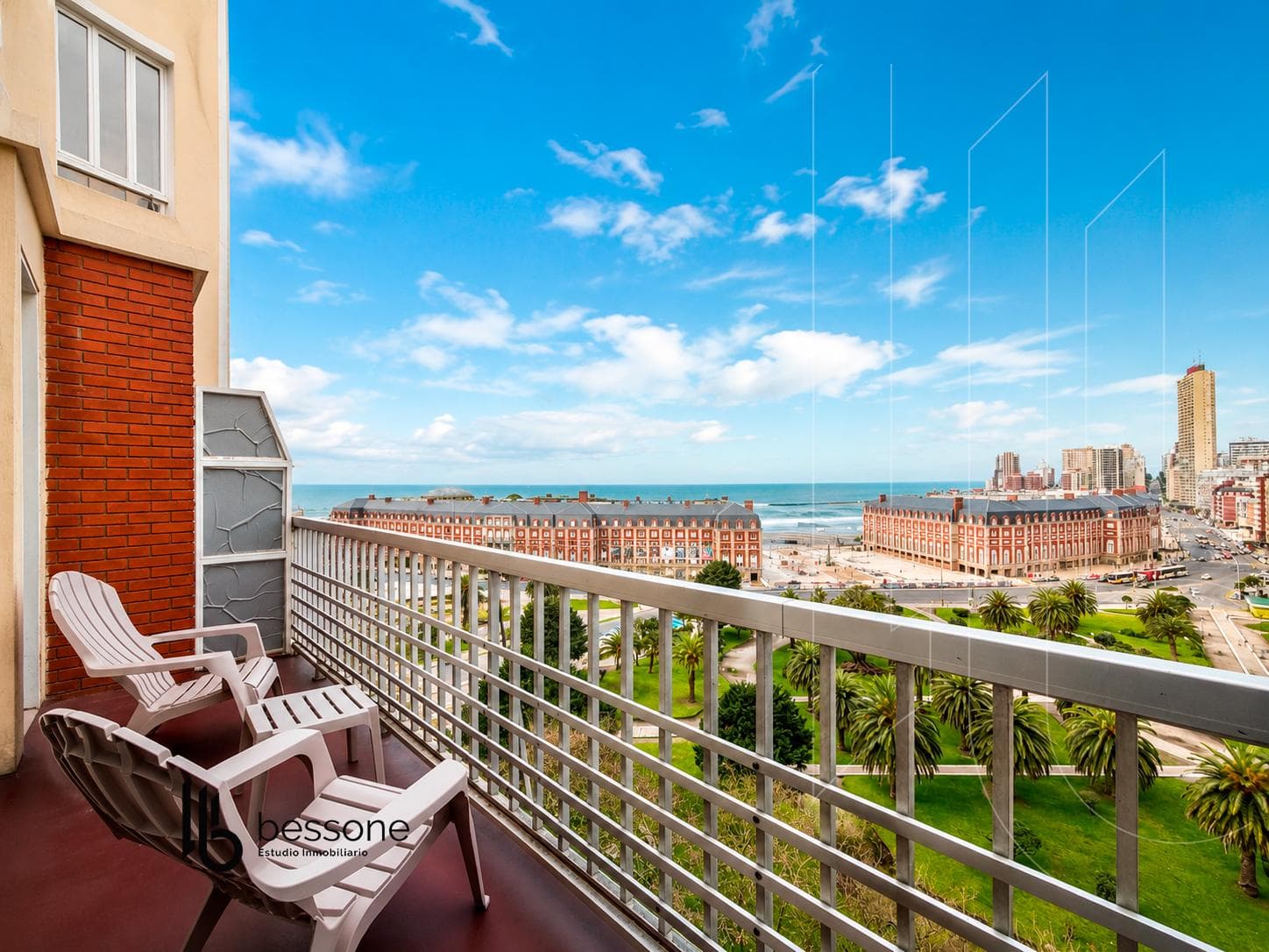 Renovated 2-Room Apartment - Plaza Colón