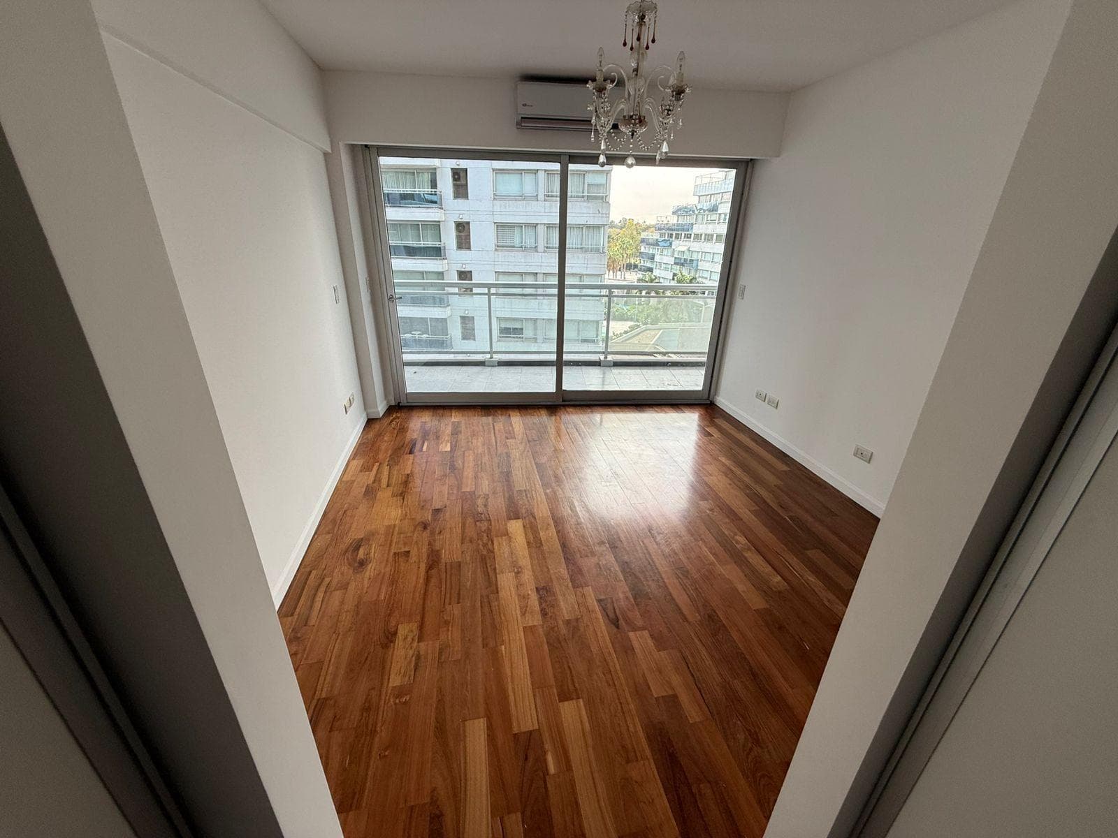 Departamento en Alquiler, 3 ambientes, Harbour Residences, Puerto Madero.