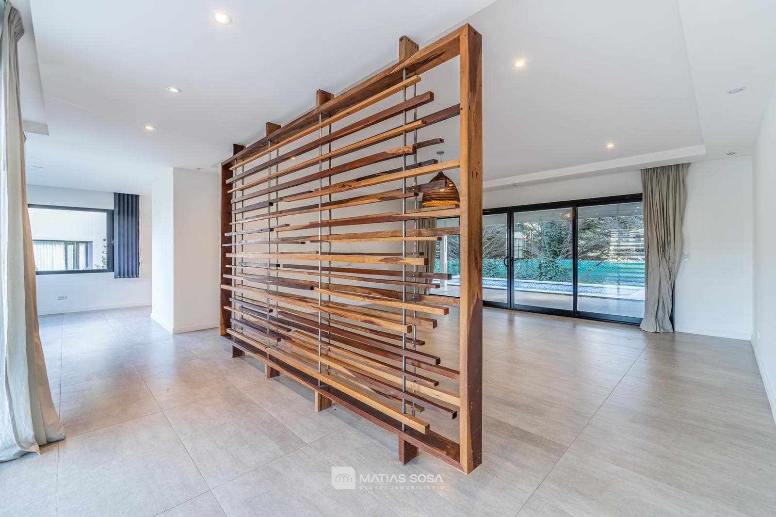 For Sale - House - 4 Rooms with Pool and Grill - Rumencó "Las Lomas"