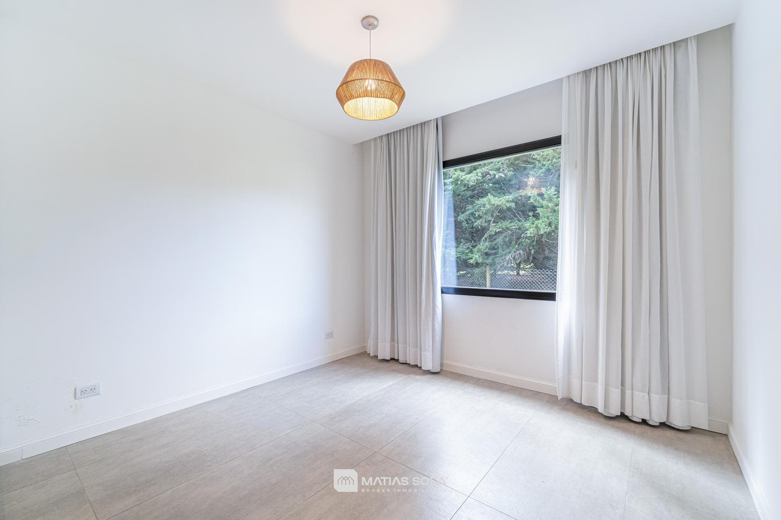 For Sale - House - 4 Rooms with Pool and Grill - Rumencó "Las Lomas"