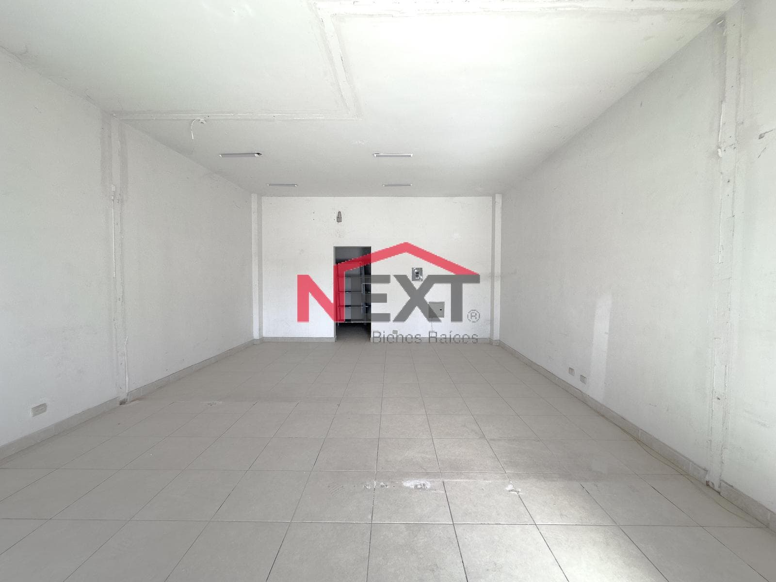 OFFICE BUILDING FOR SALE LOCATED IN COL. VALLE DORADO
