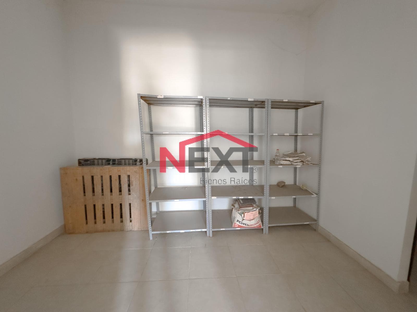OFFICE BUILDING FOR SALE LOCATED IN COL. VALLE DORADO